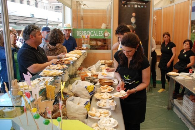 La Feria del Queso también formará parte de la ruta extremeña. :: JSP