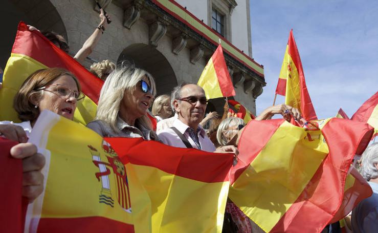 Manifestación contra el referéndum en Cáceres