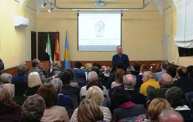 Domingo Quijada en la inauguración de los Coloquios. :: MM/