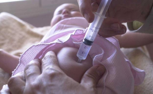 Francia obliga a administrar once vacunas a los niños nacidos a partir de hoy