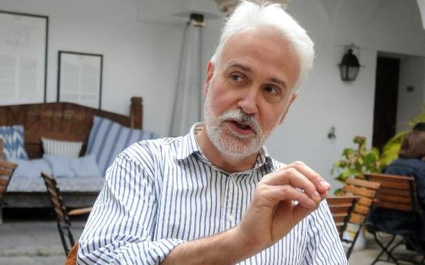 Moga durante la entrevista con HOY en el Parador de Mérida. /BRÍGIDO