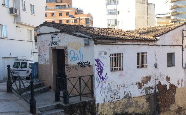 Pequeño edificio que anteriormente ocupaba el mismo sitio.