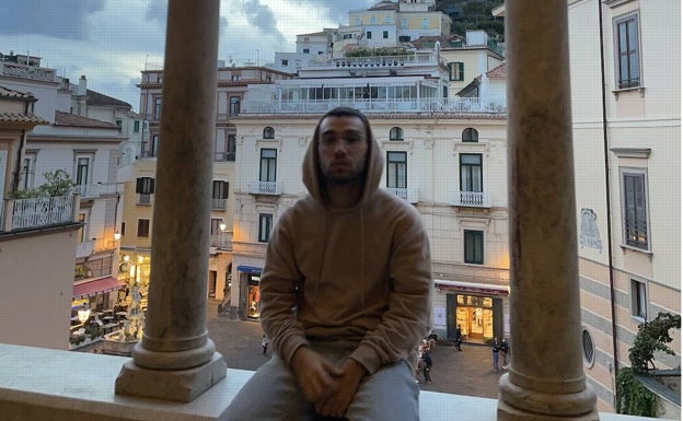 Andrés Borrella en Salerno.