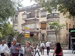 El chalé de los Málaga es uno de los ejemplares urbanísticos del ensanche./HOY/
