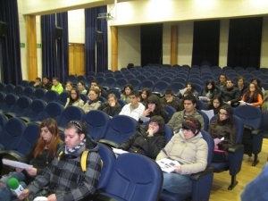 Asamblea celebrada ayer en la Facultad de Biblioteconomía. :: HOY/