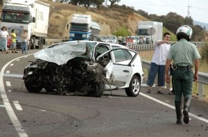 Accidente en la N-432, la vía más conflictiva de la provincia. :: HOY/