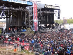 Extremúsika suspendió el último día en Cáceres, en 2008. :: HOY/