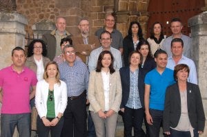 Elia María Blanco junto a los candidatos de la lista electoral del PSOE PREx-CREx. :: PALMA/
