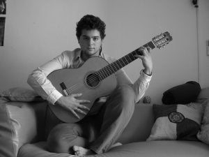 Rodrigo Fernández, un joven guitarrista que empezó a tocar a los cinco años ::
CEDIDA/