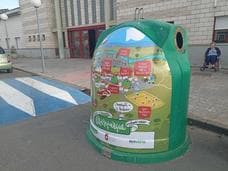 Alburquerque supera el 'Reto mapamundi' y como premio consigue contenedores de reciclaje de vidrio personalizados
