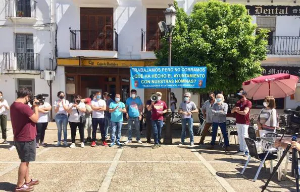 Protestas de los empleados municipales por los impagos/pablo cordovilla