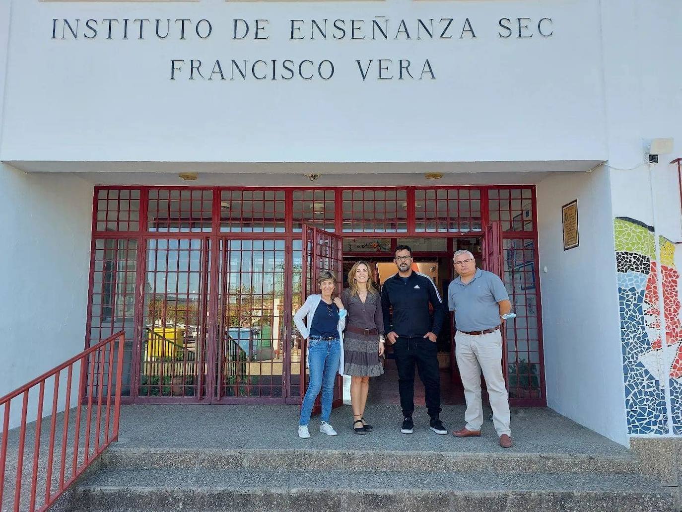 Una nieta de Francisco Vera vuelve a visitar Alconchel