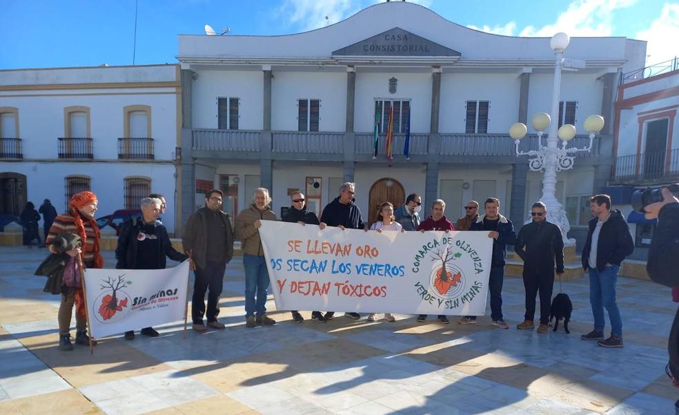 Izquierda Unida también pide la dimisión del alcalde de Alconchel por apoyar el proyecto minero de Atalaya Mining