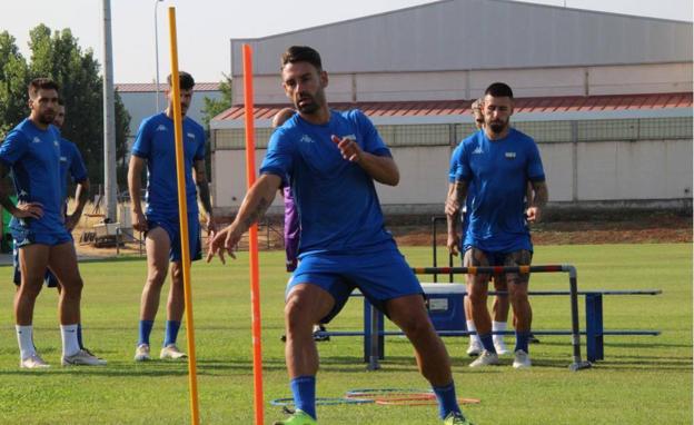 El Extremadura ya está inscrito en la Primera RFEF, el bronce del fútbol