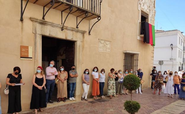 Una veintena de personas se concentran por la libertad de las mujeres en Afganistán
