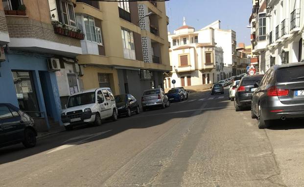 El Ayuntamiento invierte medio millón euros en asfaltar más de treinta calles en Almendralejo