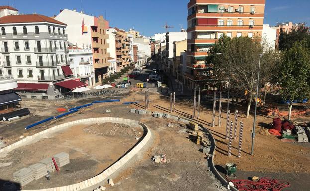 Prevén que la plaza de Extremadura esté terminada en noviembre