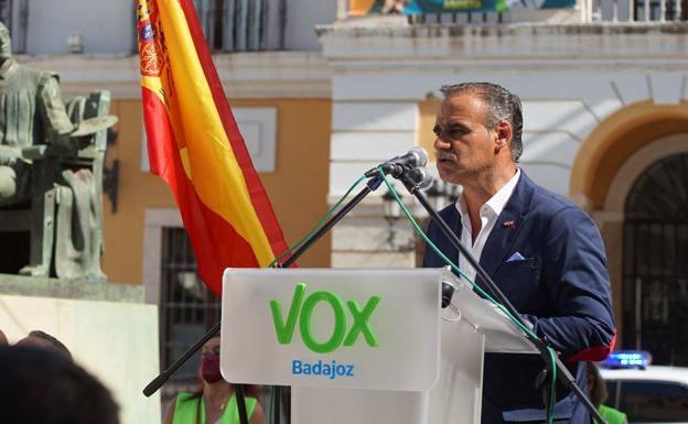VOX Badajoz pide buscar anestesistas para reabrir los quirófanos del Hospital Tierra de Barros