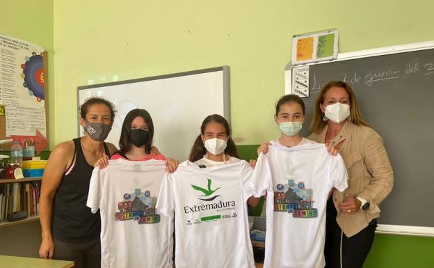 16 alumnos de cuatro centros educativos irán al campeonato del mundo de raid de aventuras