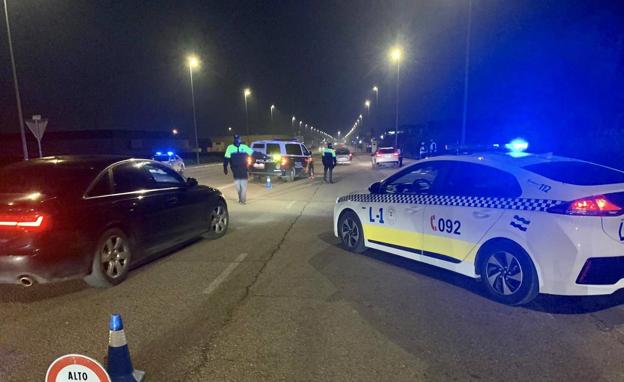 La Policía Local ha evitado en el último trimestre casi cincuenta ocupaciones ilegales de viviendas, naves y locales