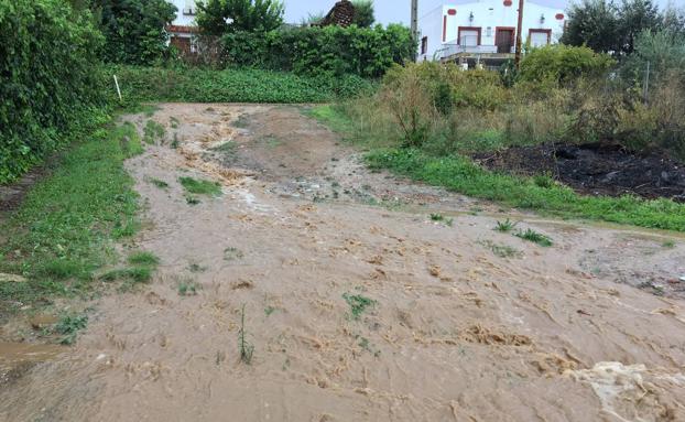 El Ayuntamiento anuncia el corte del tráfico en varias vías urbanas por las lluvias