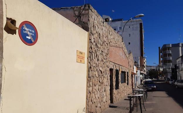 Quejas vecinales por el espacio público que ocupan los bares