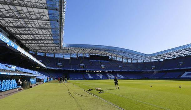 El Extremadura confirma su plante en Riazor