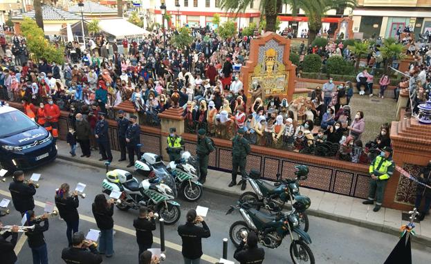 El Heraldo de Barros llena las calles comerciales de niños