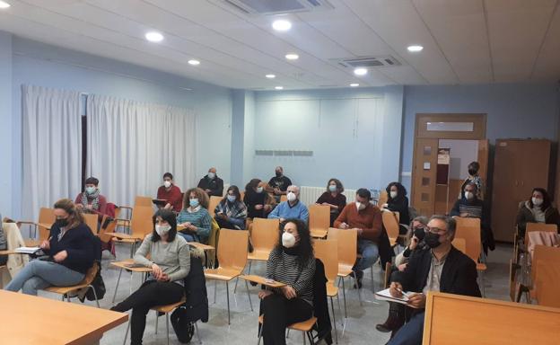 Las asociaciones sociales presentan propuestas a los presupuestos de 2022