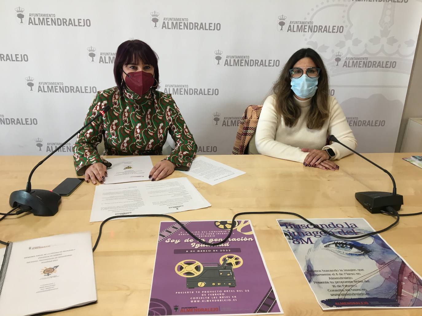 Organizan un concurso escolar y otro para elegir el logo del día 8 de marzo