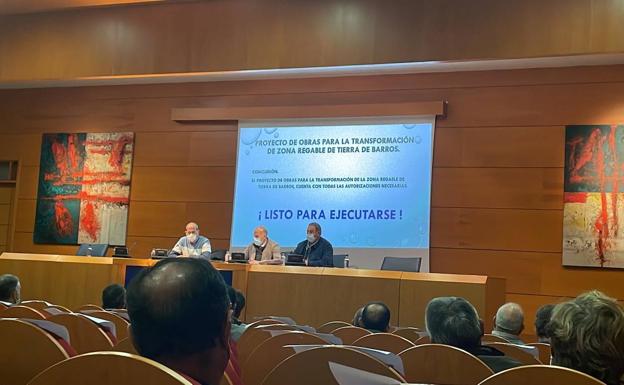 La Comunidad de Labradores solicita el convenio de colaboración que se quiere aprobar con Agricultura del regadío