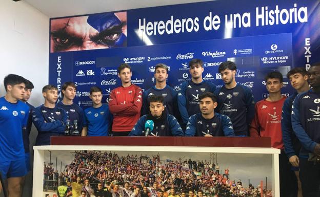 Los jugadores del Extremadura se ven «obligados a jugar» por cuestiones laborales