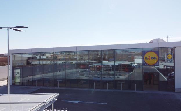 Lidl abre mañana una tienda un 30% más amplia con una inversión de 3M€