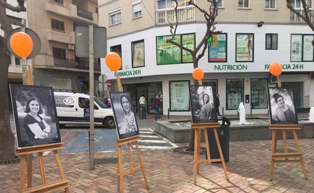 Dos exposiciones y una concentración en el día de la Mujer en Almendralejo