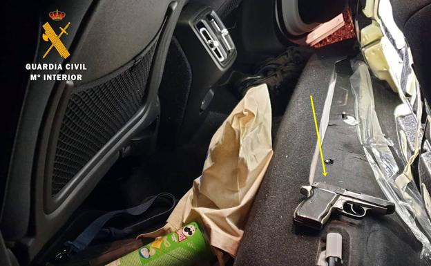 Detenidos en Almendralejo tres portugueses por tenencia ilícita de armas de fuego