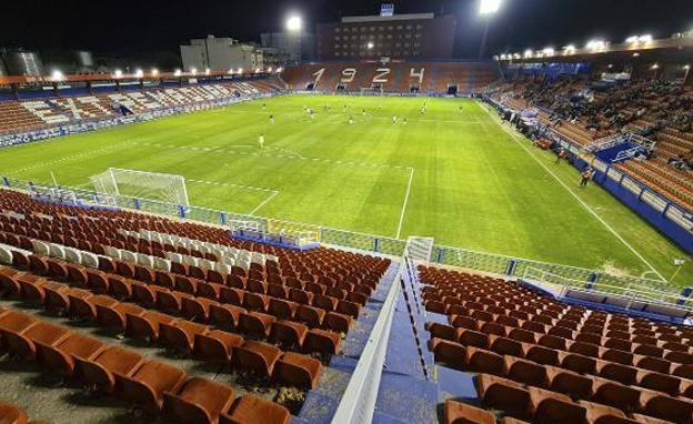 Este sábado el Francisco de la Hera acogerá el partido entre el Moralo CP y al Arroyo