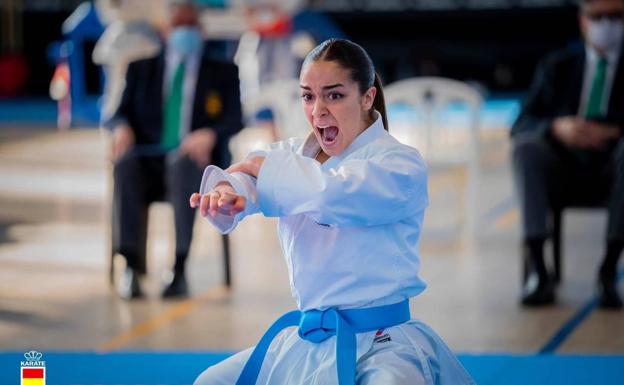 Paola García será la representante española en el Europeo de Karate de Praga