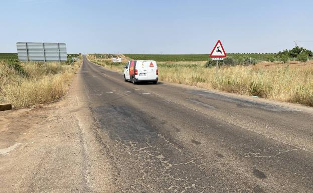 Alcaldes de la comarca piden el arreglo de la EX-105 tras accidentes mortales