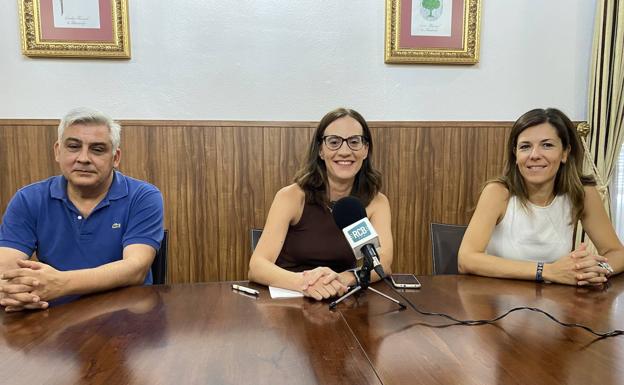 El PP pide el cese de una concejala liberada por recibir una beca escolar de la Junta