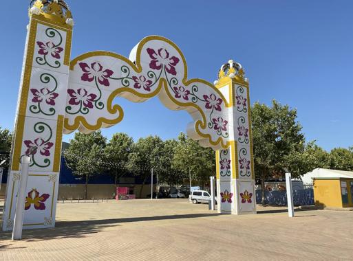 El Ayuntamiento rectifica y permite que las discotecas del ferial cierren a las ocho y sábado y domingo, a las nueve de la mañana