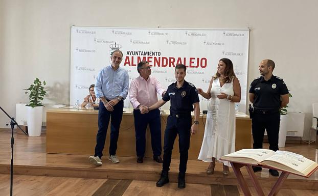 El Ayuntamiento aprueba las bases para once puestos de trabajo de funcionario