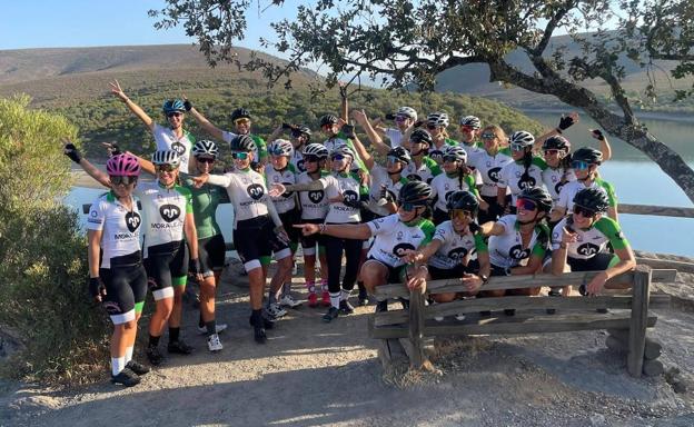 Las mujeres ciclistas concluyen con éxito la segunda edición de Perimetrando Cáceres