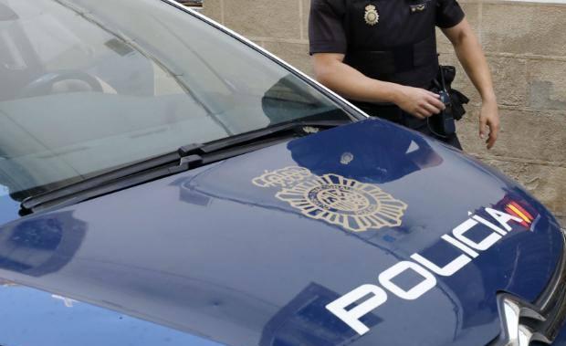 Tres jóvenes detenidos, uno menor, por ocho robos en interior de vehículos