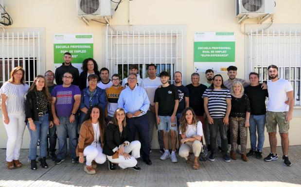 Los alumnos de la Escuela Profesional Iris diseñarán un plan comercial para el Ayuntamiento