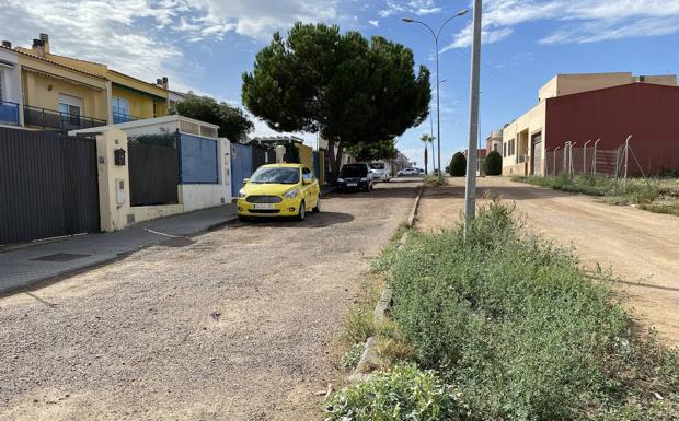Sale a licitación la urbanización de la calle Navalmoral después de veinte años