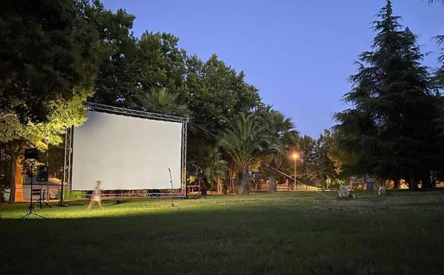 Reciben una subvención para construir una plataforma para la práctica del yoga en Las Mercedes