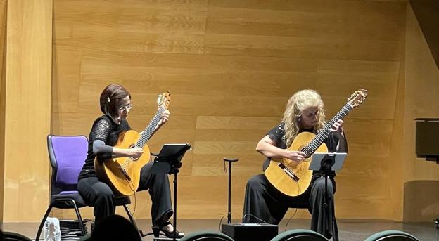 Organizan un taller de educación postural para alumnos del conservatorio