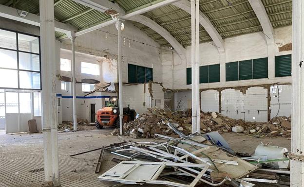Majoin comienza a demoler el interior de Mercado