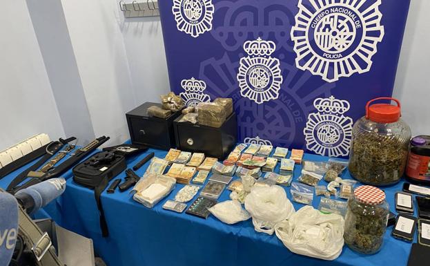 Desarticulada una red de tráfico de drogas y blanqueo de capitales con 18 detenidos