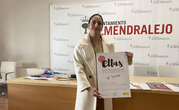 Carmen 'La Parreña' se sube a las tablas del teatro con seis guitarristas mujeres gitanas